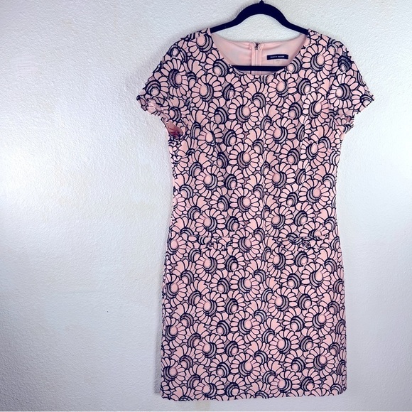 TOMMY HILFIGER Pink and Black lacy fabric over pink lining. Sleeves unlined - Picture 1 of 8